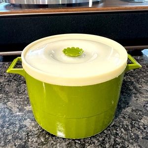 Vintage Merry Maid Old Fashioned Crock